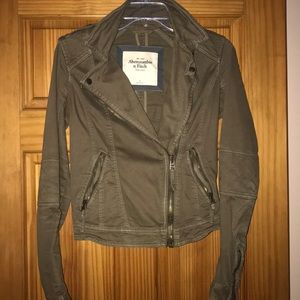 Abercrombie moto jacket in olive green!